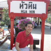 นักแปลAud