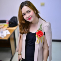 นักแปลมุก