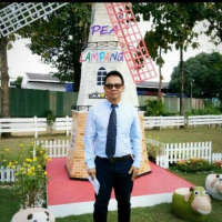 นักแปลศิทธิ์