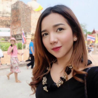 นักแปลน้ำฝน