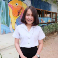 นักแปลจีน่า