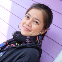 นักแปลMay