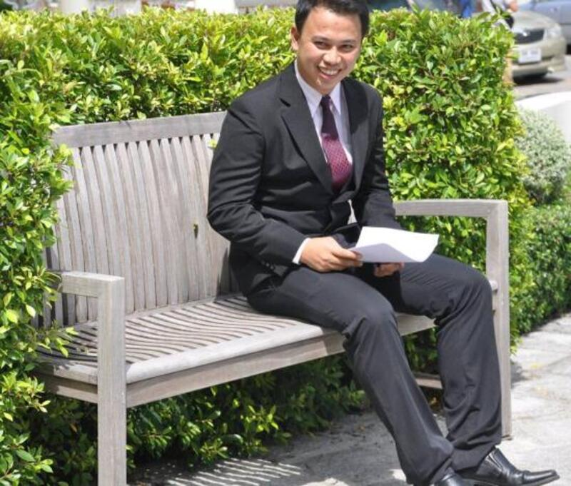 นักแปลSomsakdi  Yotklang