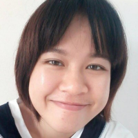 นักแปลหญิงๆ