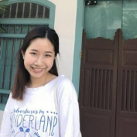 นักแปลTong
