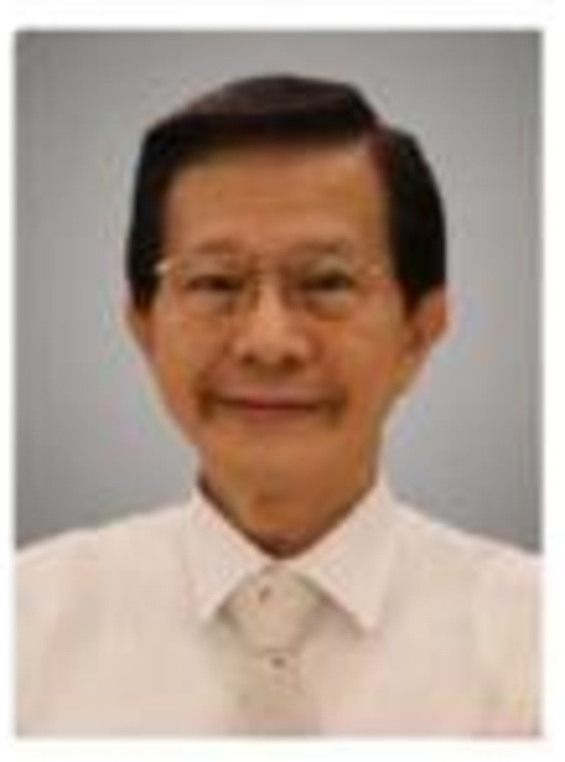 นักแปลพลชัย