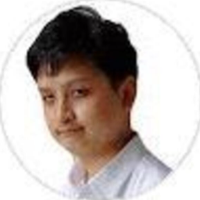 นักแปลArielled