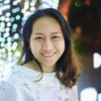 นักแปลMay