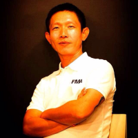 นักแปลกัง