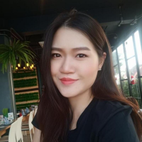 นักแปลออม
