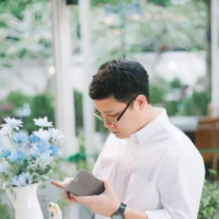 นักแปลเจด