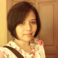 นักแปลชมพู่